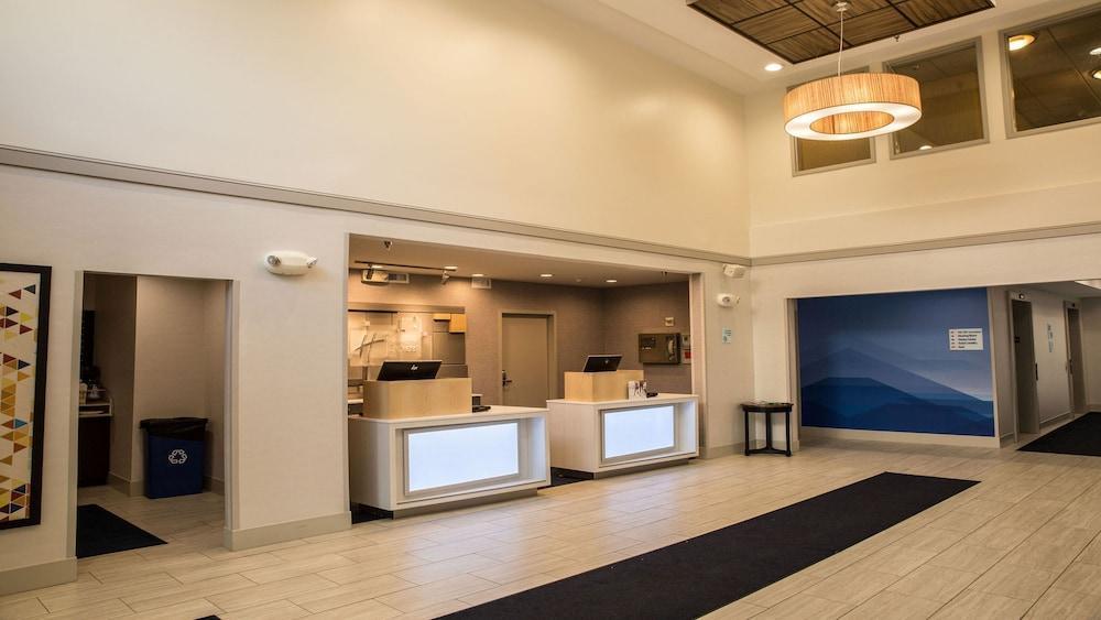 Holiday Inn Express - Columbus - Dublin By Ihg Экстерьер фото