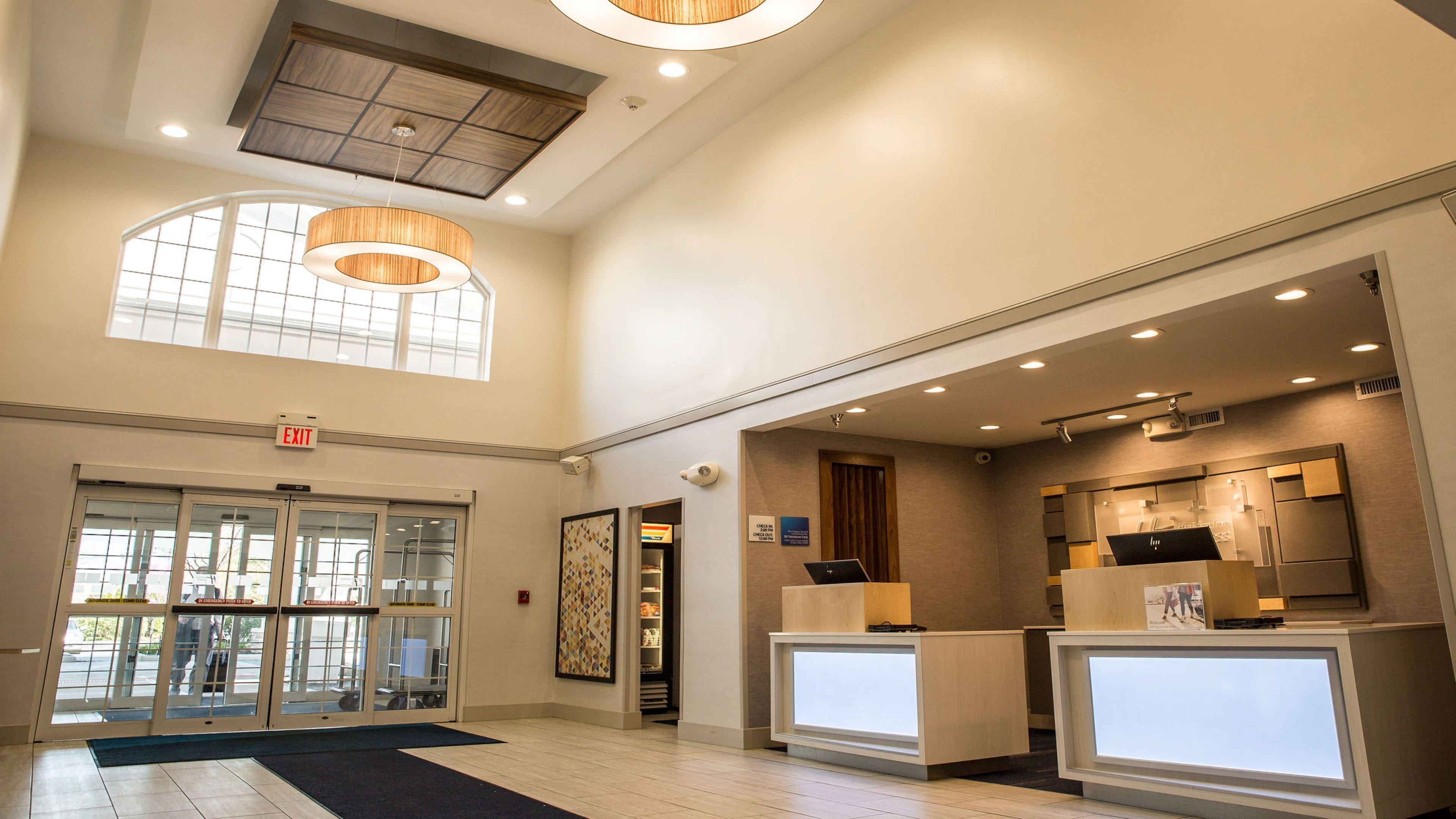 Holiday Inn Express - Columbus - Dublin By Ihg Экстерьер фото