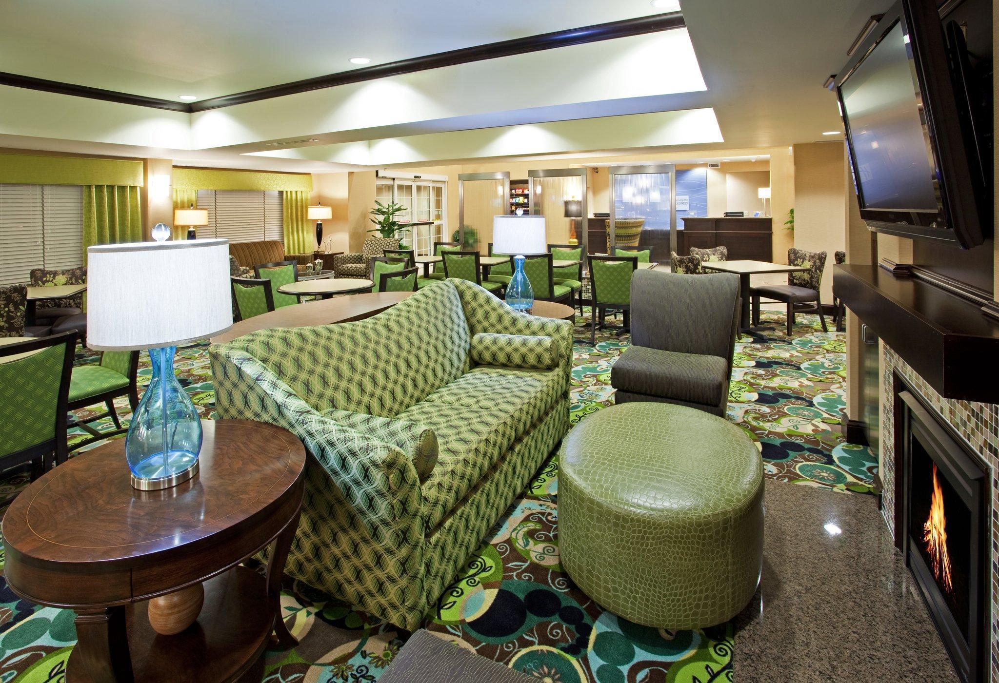 Holiday Inn Express - Columbus - Dublin By Ihg Экстерьер фото